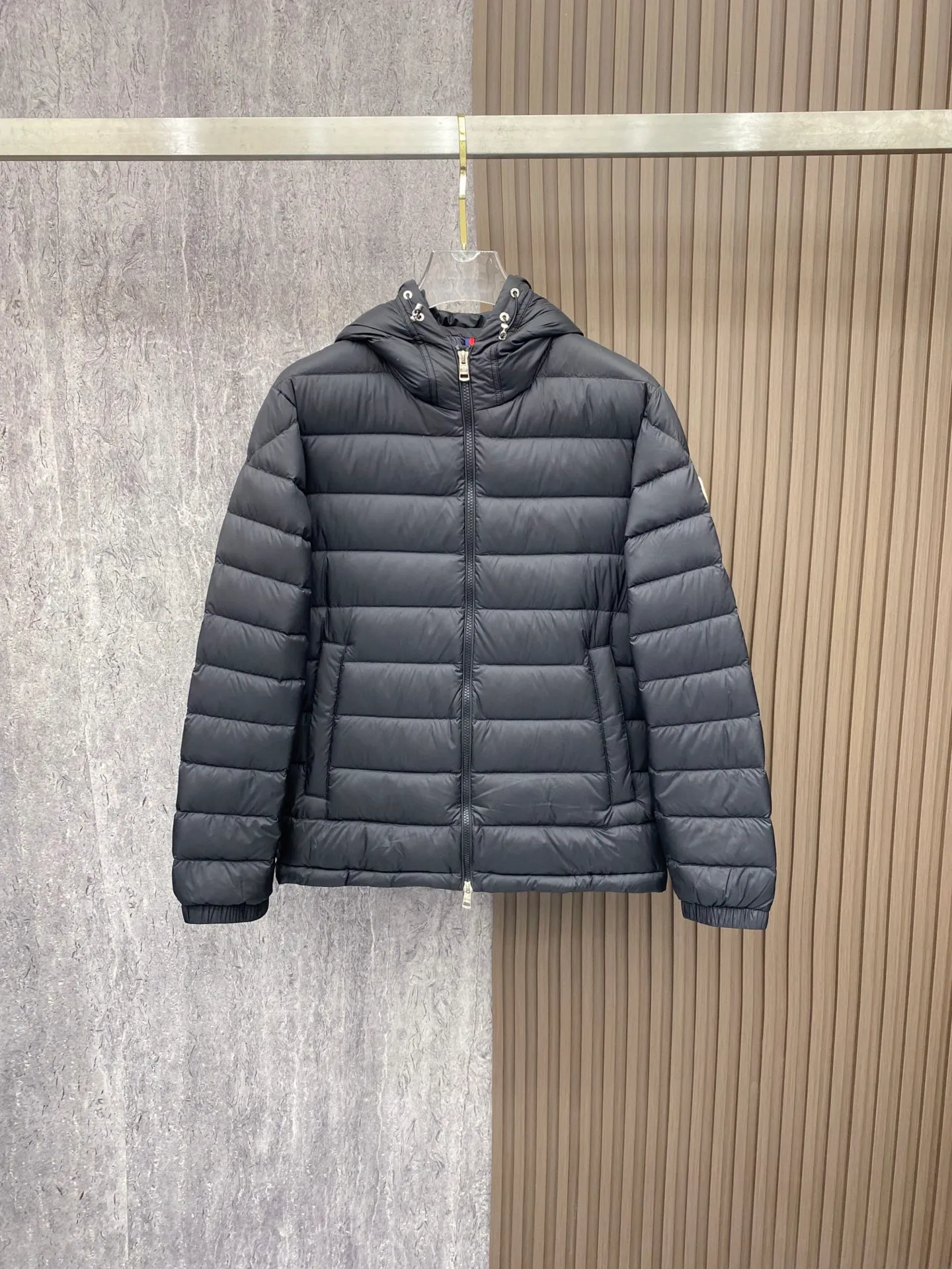 🌟60 Moncler 2026 New Arrival｜ Cream White/Navy Blue ， ， ， ， ， Classic ， ， ， ， ， Sizes：M-3XL
